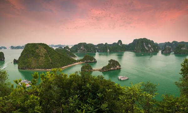 Best Month to Visit Vietnam-Halong Bay